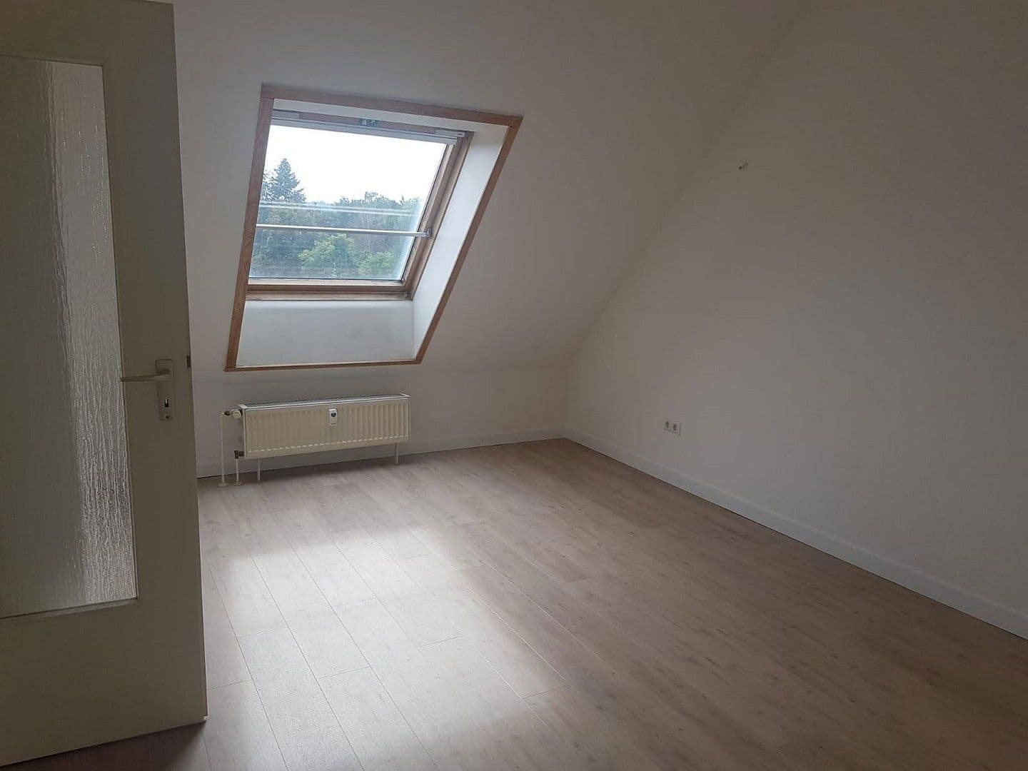 Pronájem bytu 2+1 71 m², Ebereschenstr. 15, Fürstenwalde nad Sprévou, Braniborsko Pronájem bytu 2+1 71 m², Ebereschenstr. 15, Fürstenwalde nad Sprévou, Braniborsko