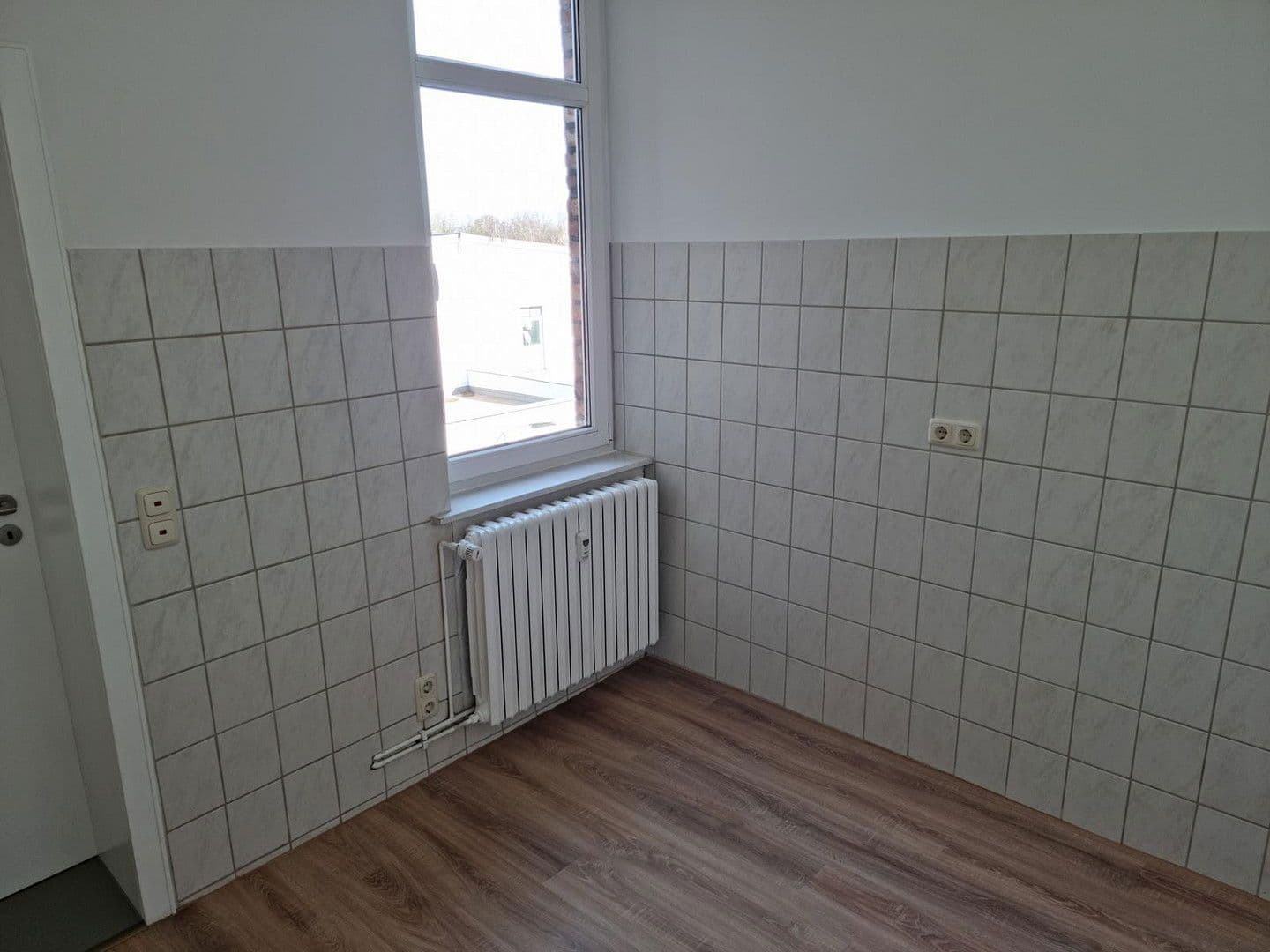 Pronájem bytu 3+1 63 m², Peine, Dolní Sasko Pronájem bytu 3+1 63 m², Peine, Dolní Sasko