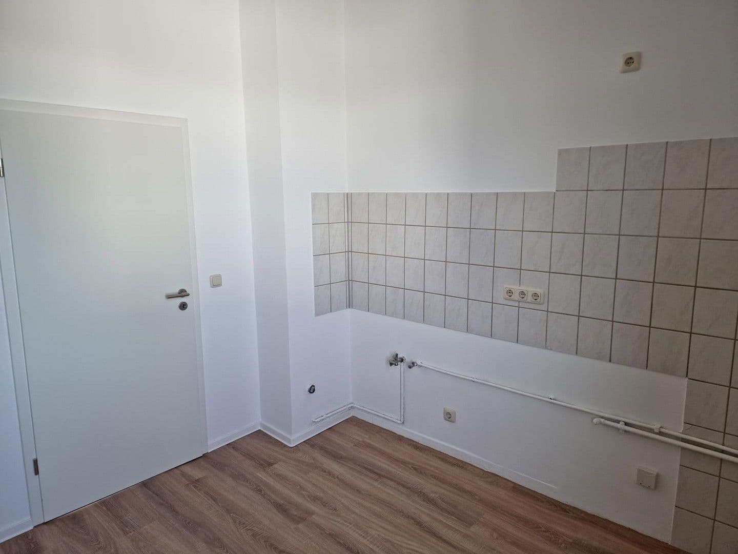 Pronájem bytu 3+1 63 m², Peine, Dolní Sasko Pronájem bytu 3+1 63 m², Peine, Dolní Sasko