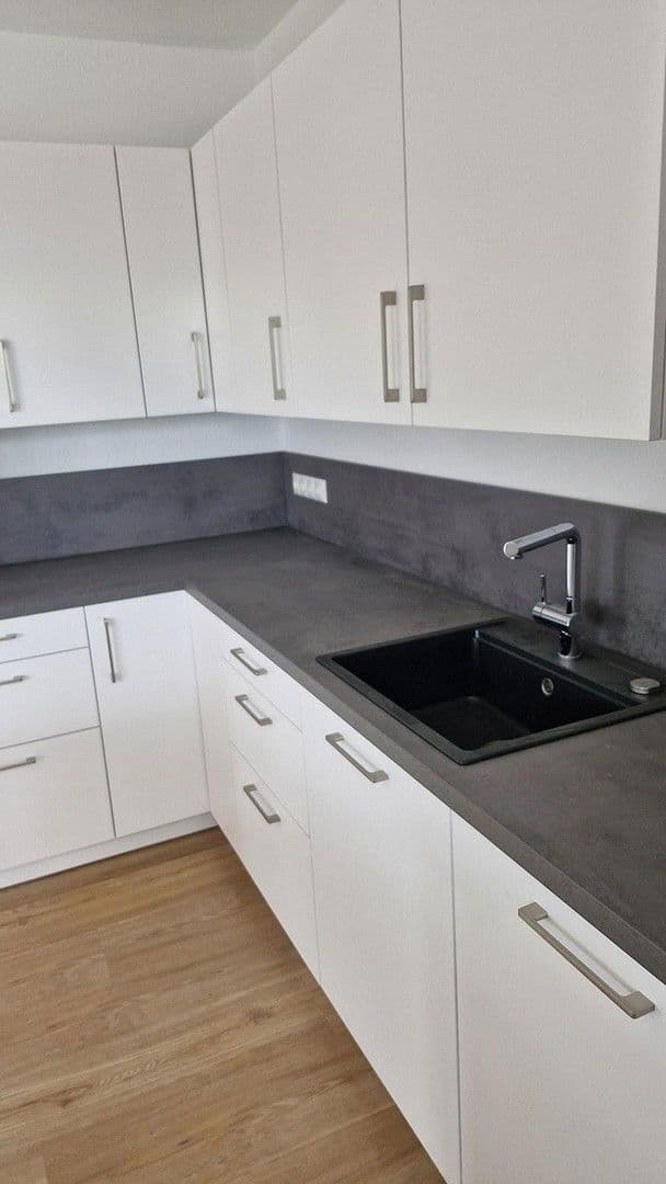 Pronájem bytu 5+1 125 m², Lütjenburger Str. 4a, Plön, Šlesvicko-Holštýnsko Pronájem bytu 5+1 125 m², Lütjenburger Str. 4a, Plön, Šlesvicko-Holštýnsko