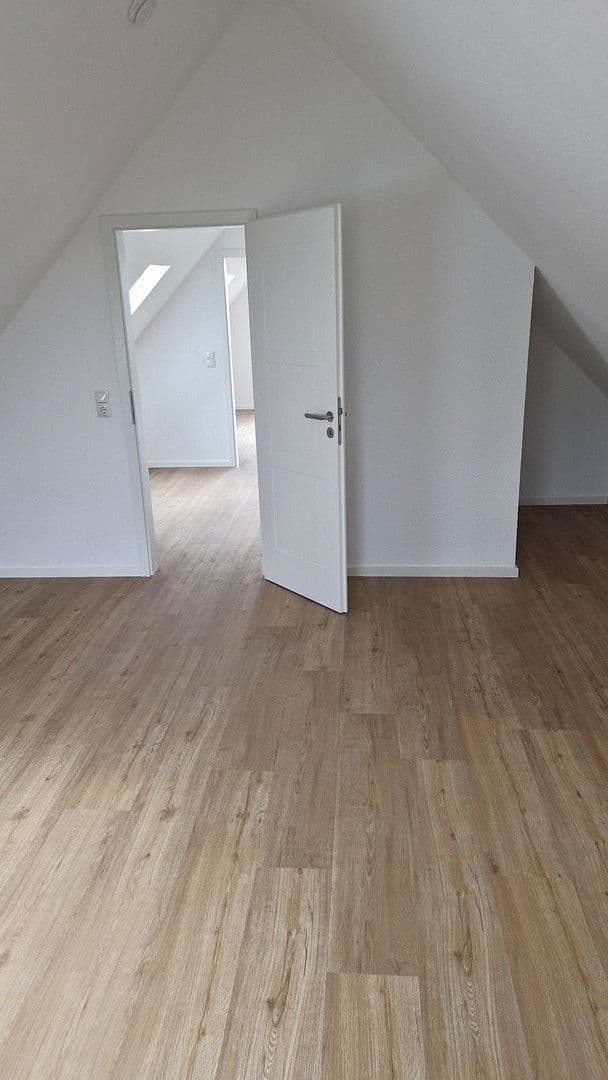 Pronájem bytu 5+1 125 m², Lütjenburger Str. 4a, Plön, Šlesvicko-Holštýnsko Pronájem bytu 5+1 125 m², Lütjenburger Str. 4a, Plön, Šlesvicko-Holštýnsko