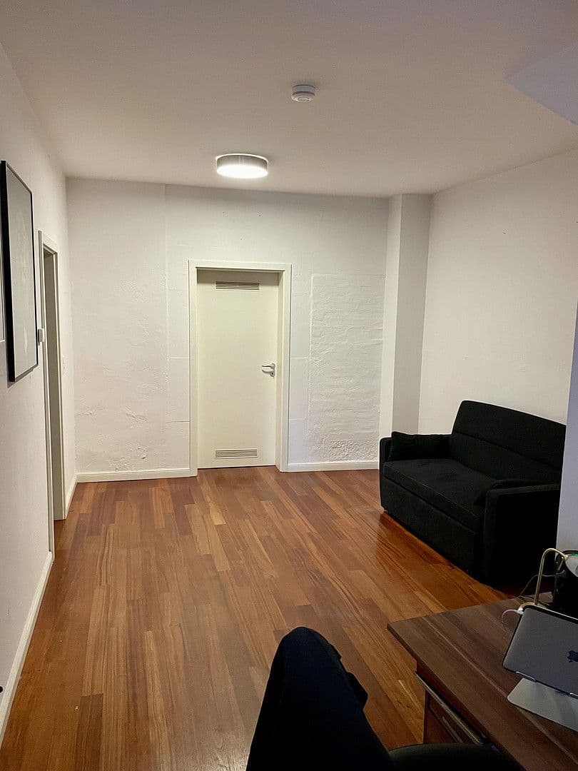 Pronájem bytu 1+1 93 m², Große Burgstraße 27/29, Lübeck, Šlesvicko-Holštýnsko Pronájem bytu 1+1 93 m², Große Burgstraße 27/29, Lübeck, Šlesvicko-Holštýnsko