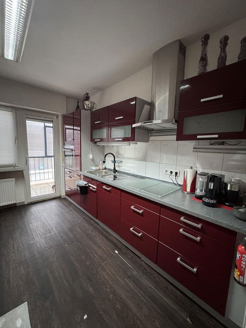 Pronájem bytu 3+1 90 m², Frankfurt am Main, Hessen Pronájem bytu 3+1 90 m², Frankfurt am Main, Hessen