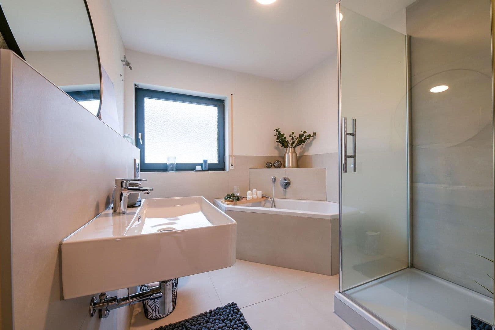 Prodej domu 161 m², pozemek 216 m², Bad Friedrichshall, Bádensko-Württembersko Prodej domu 161 m², pozemek 216 m², Bad Friedrichshall, Bádensko-Württembersko