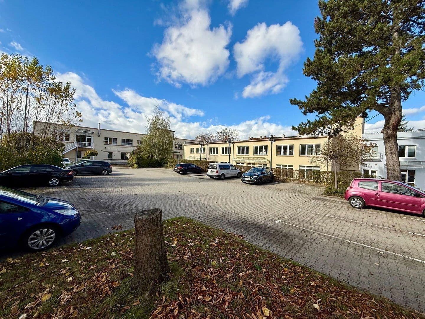 Pronájem bytu 5+1 107 m², Chemnitzer Str. 72, Meerane, Sasko Pronájem bytu 5+1 107 m², Chemnitzer Str. 72, Meerane, Sasko