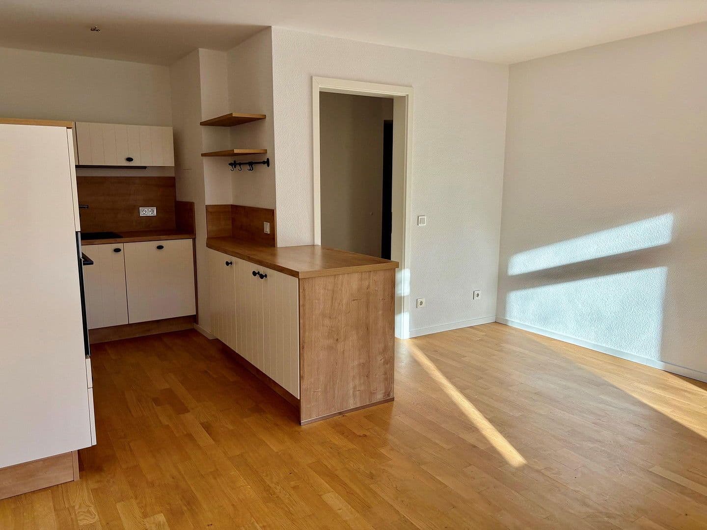 Pronájem bytu 3+1 74 m², Rinckartstraße 5, Leipzig, Sasko Pronájem bytu 3+1 74 m², Rinckartstraße 5, Leipzig, Sasko