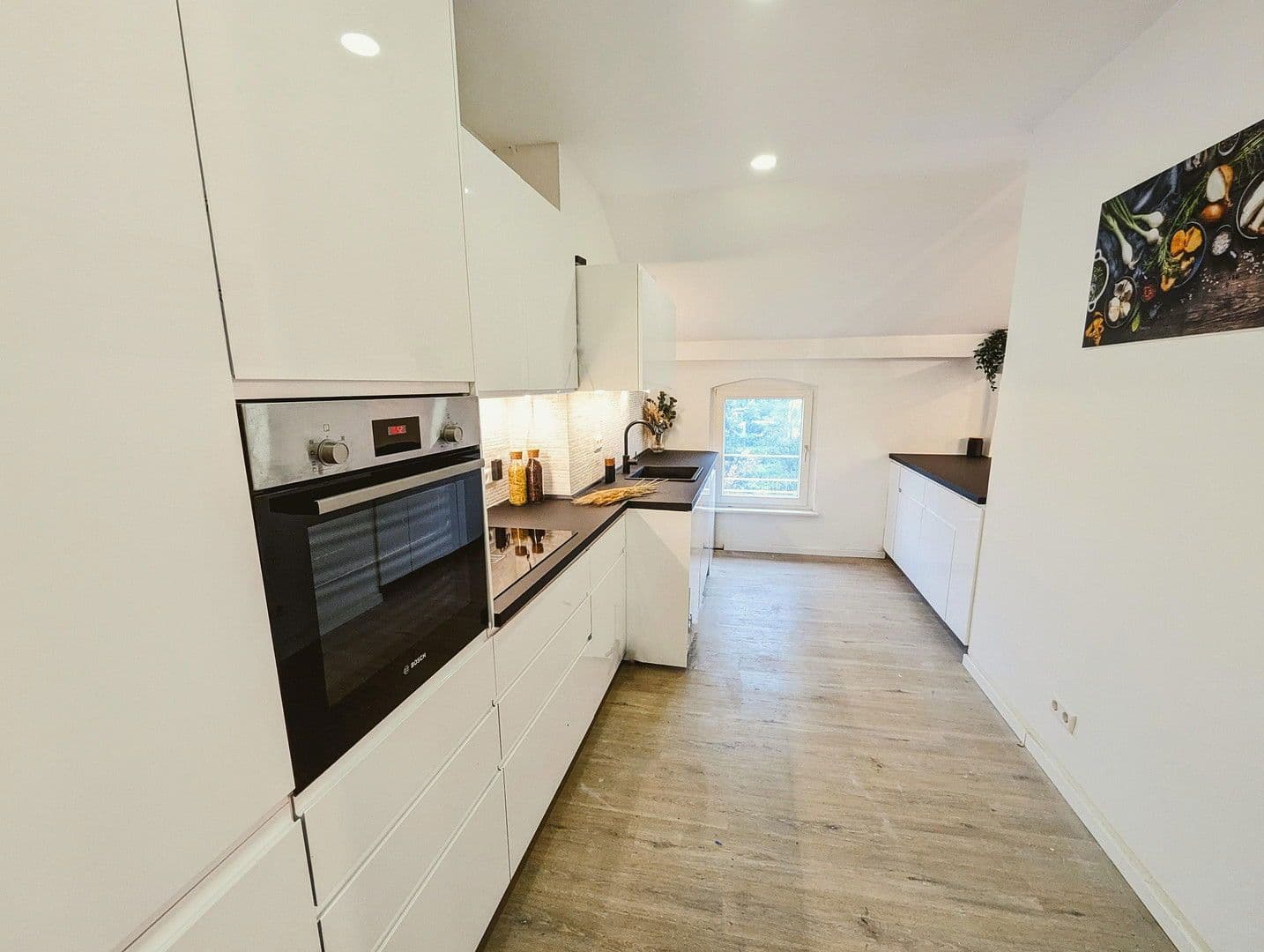 Prodej bytu 2+1 67 m², Berlin, Berlín Prodej bytu 2+1 67 m², Berlin, Berlín