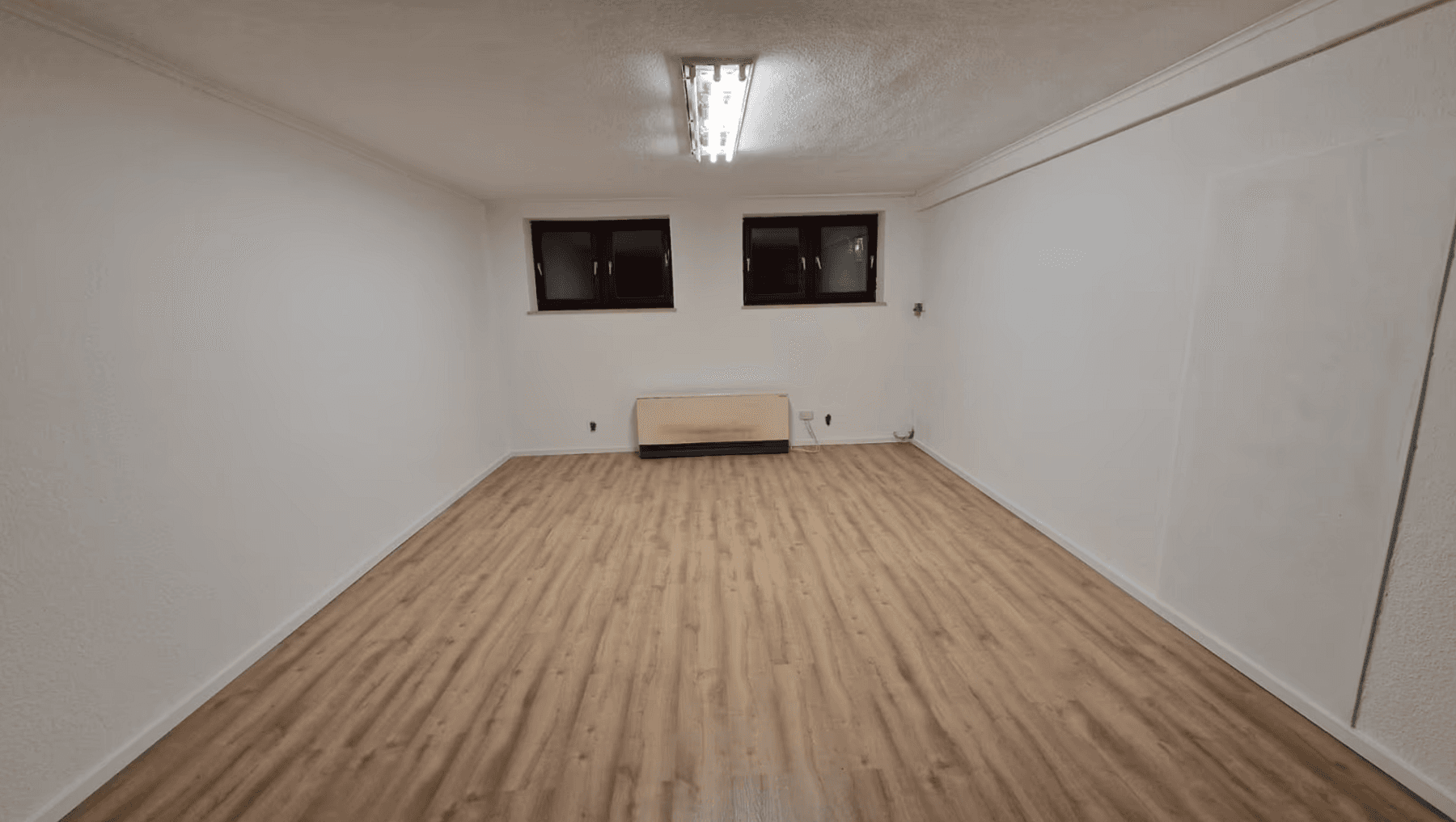 Pronájem nebytového prostoru 28 m², Überlinger Weg 5, München, Bavorsko Pronájem nebytového prostoru 28 m², Überlinger Weg 5, München, Bavorsko