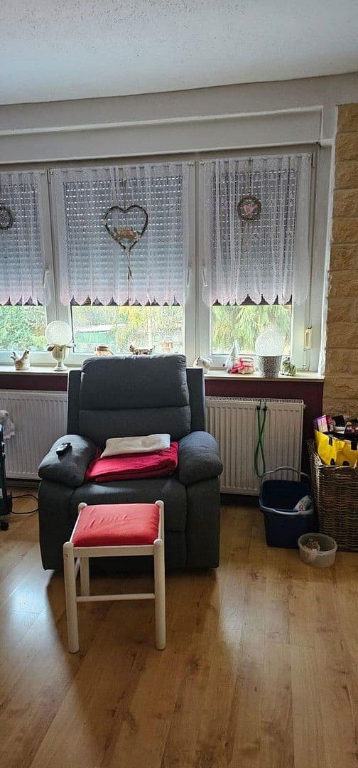 Prodej domu 144 m², pozemek 2.200 m², Petersberg, Sasko-Anhaltsko Prodej domu 144 m², pozemek 2.200 m², Petersberg, Sasko-Anhaltsko