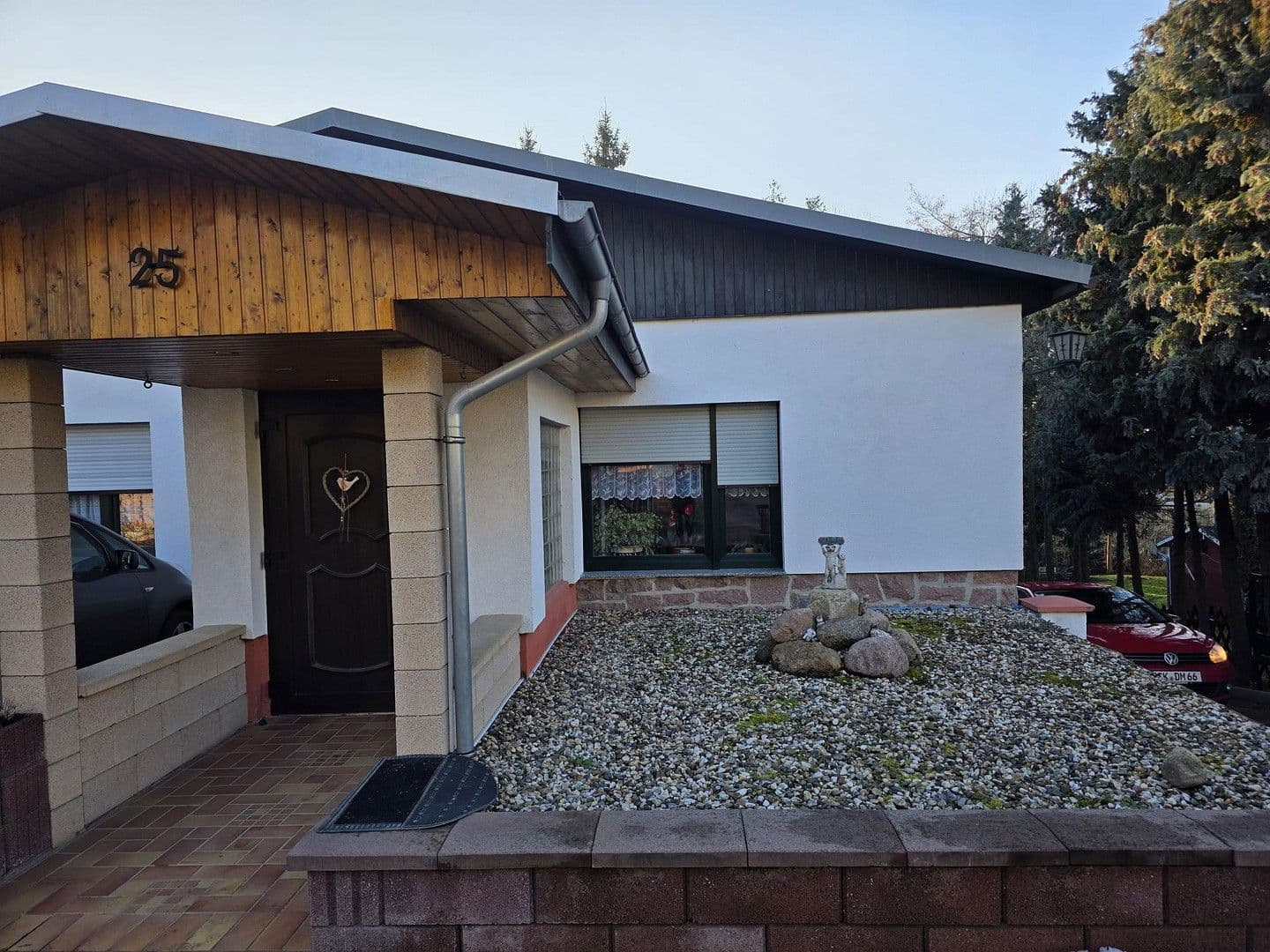 Prodej domu 144 m², pozemek 2.200 m², Petersberg, Sasko-Anhaltsko Prodej domu 144 m², pozemek 2.200 m², Petersberg, Sasko-Anhaltsko