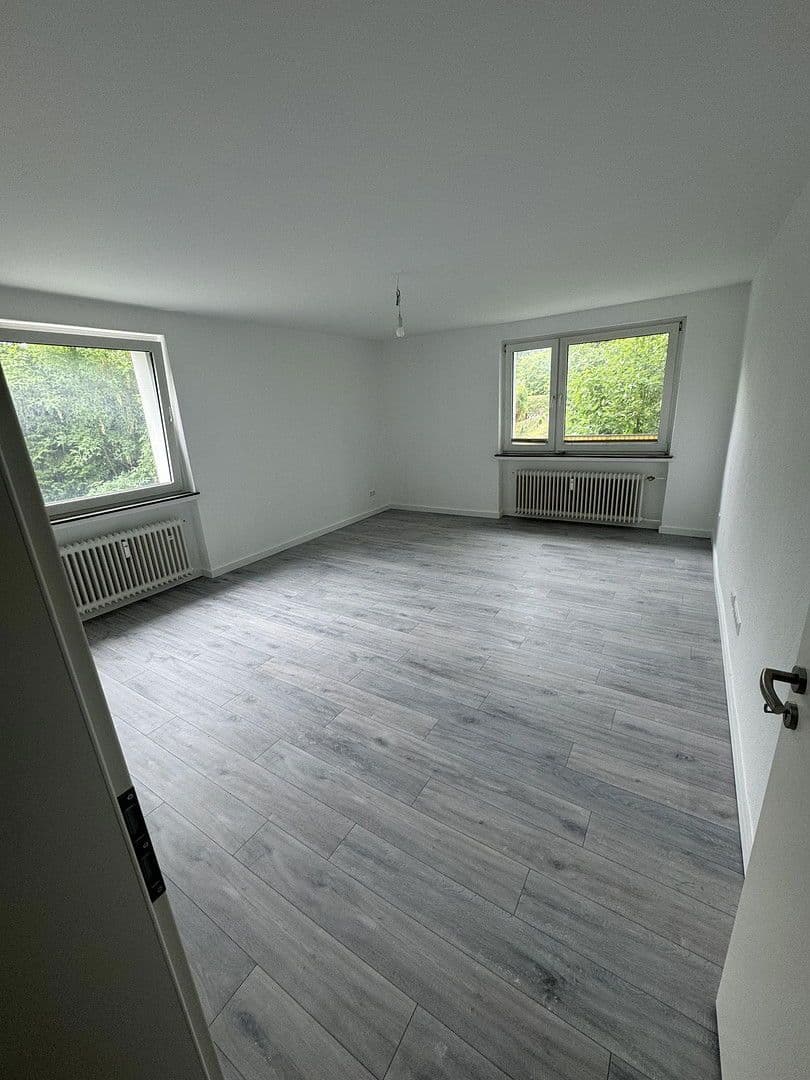 Pronájem bytu 3+1 70 m², Am Tongrund 15 A, Wennigsen (Deister), Dolní Sasko Pronájem bytu 3+1 70 m², Am Tongrund 15 A, Wennigsen (Deister), Dolní Sasko