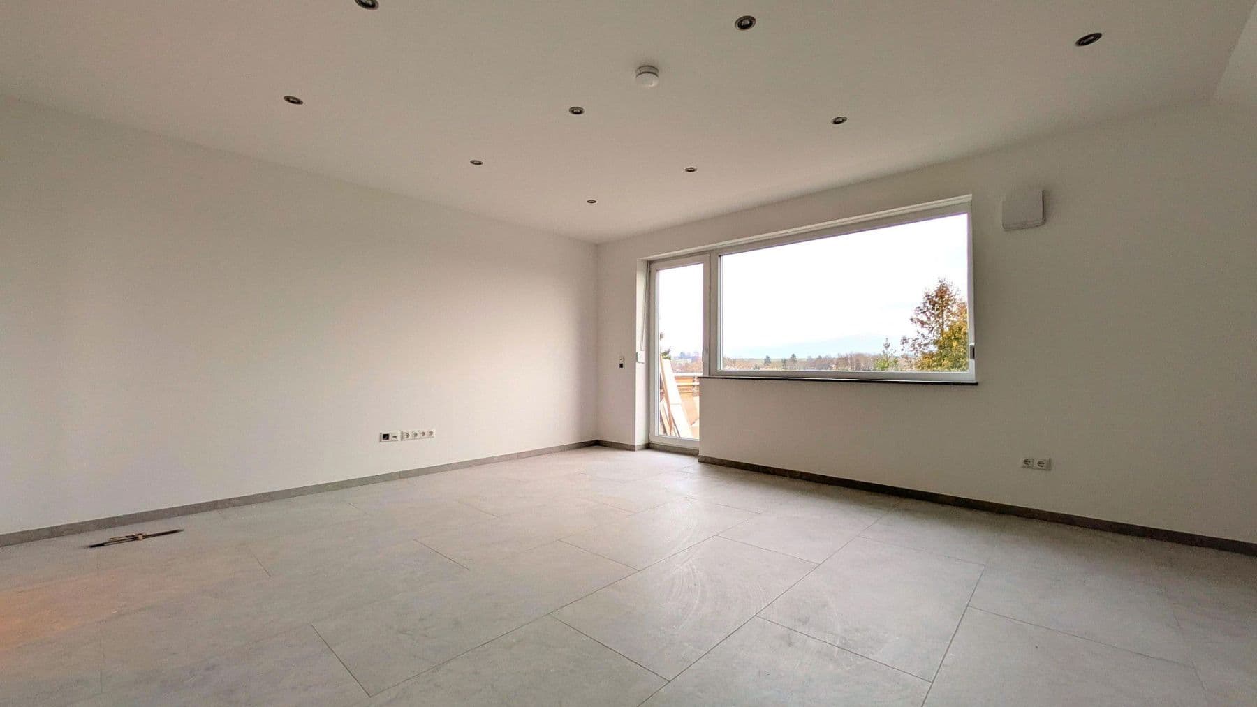 Pronájem bytu 4+1 110 m², Schöneck, Hessen Pronájem bytu 4+1 110 m², Schöneck, Hessen