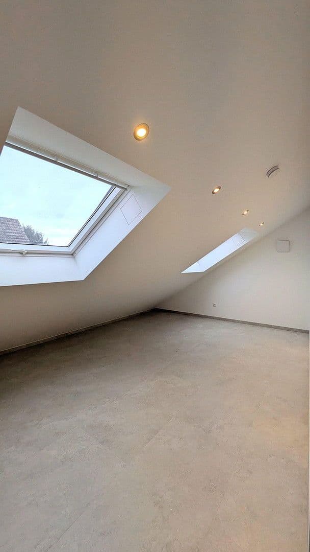 Pronájem bytu 4+1 110 m², Schöneck, Hessen Pronájem bytu 4+1 110 m², Schöneck, Hessen