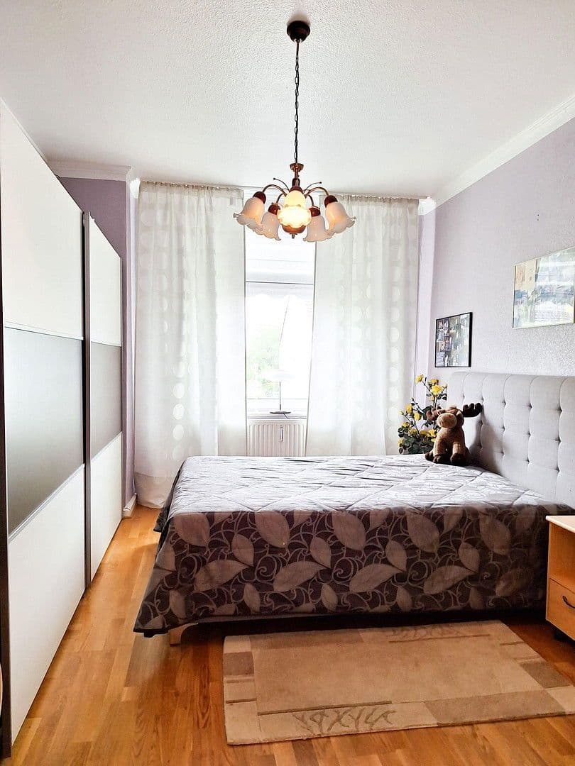 Prodej domu 204 m², pozemek 495 m², Krefeld, Severní Porýní-Vestfálsko Prodej domu 204 m², pozemek 495 m², Krefeld, Severní Porýní-Vestfálsko