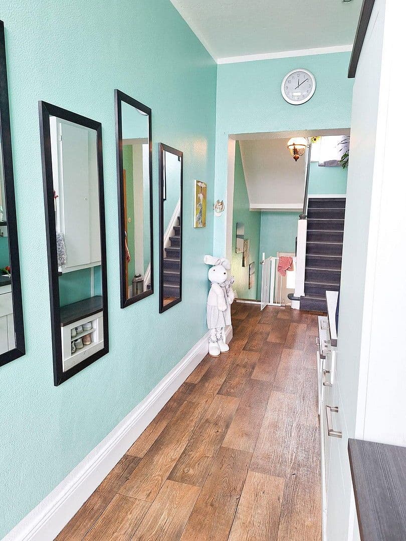 Prodej domu 204 m², pozemek 495 m², Krefeld, Severní Porýní-Vestfálsko Prodej domu 204 m², pozemek 495 m², Krefeld, Severní Porýní-Vestfálsko