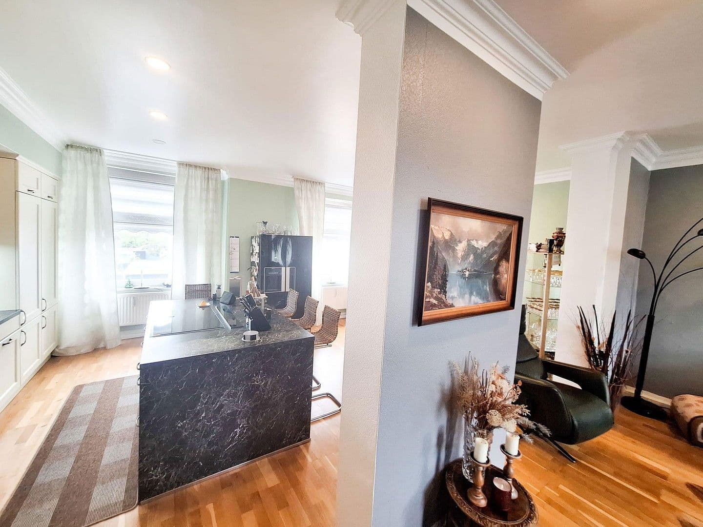 Prodej domu 204 m², pozemek 495 m², Krefeld, Severní Porýní-Vestfálsko Prodej domu 204 m², pozemek 495 m², Krefeld, Severní Porýní-Vestfálsko