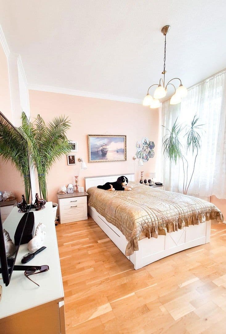 Prodej domu 204 m², pozemek 495 m², Krefeld, Severní Porýní-Vestfálsko Prodej domu 204 m², pozemek 495 m², Krefeld, Severní Porýní-Vestfálsko