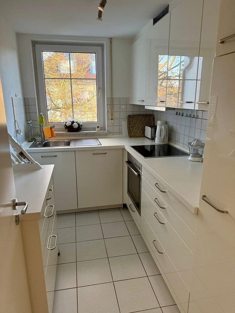 Prodej bytu 3+1 83 m², Oberhachingerstr. 17, Grünwald, Bavorsko Prodej bytu 3+1 83 m², Oberhachingerstr. 17, Grünwald, Bavorsko