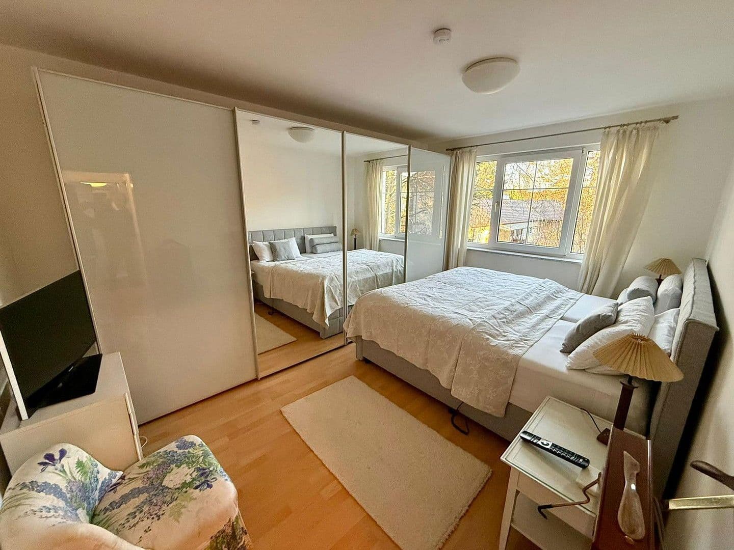 Prodej bytu 3+1 83 m², Oberhachingerstr. 17, Grünwald, Bavorsko Prodej bytu 3+1 83 m², Oberhachingerstr. 17, Grünwald, Bavorsko