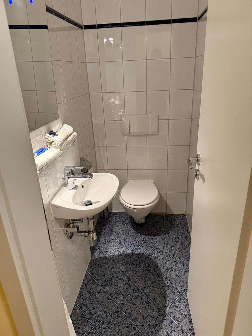 Prodej bytu 3+1 83 m², Oberhachingerstr. 17, Grünwald, Bavorsko Prodej bytu 3+1 83 m², Oberhachingerstr. 17, Grünwald, Bavorsko