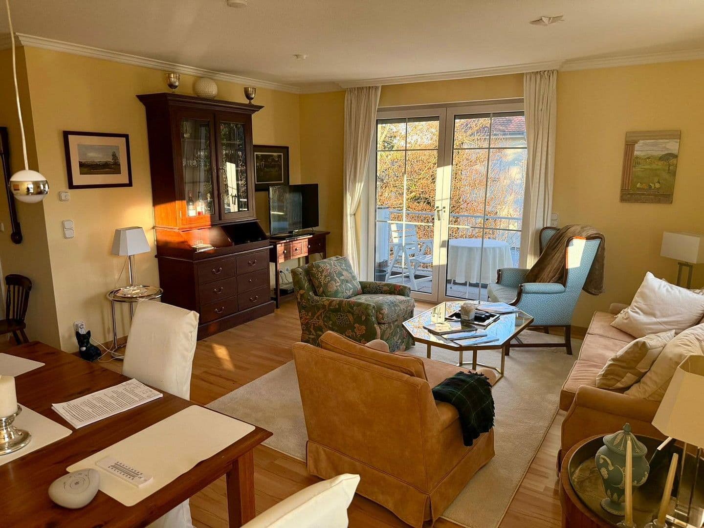 Prodej bytu 3+1 83 m², Oberhachingerstr. 17, Grünwald, Bavorsko Prodej bytu 3+1 83 m², Oberhachingerstr. 17, Grünwald, Bavorsko