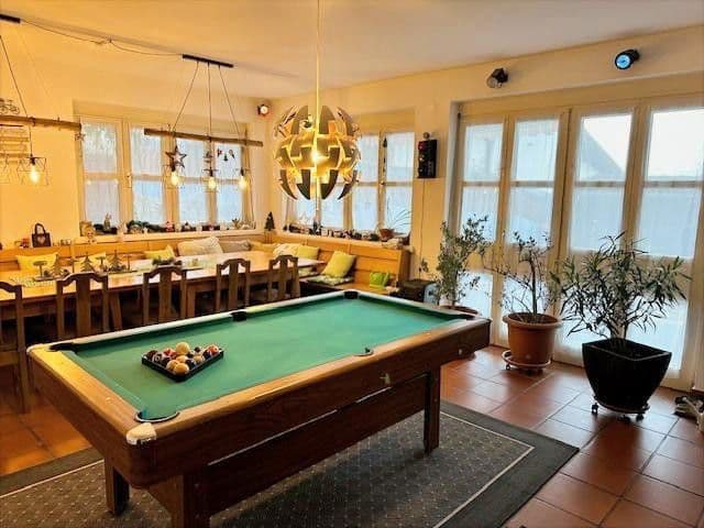 Prodej domu 274 m², pozemek 679 m², Nandlstadt, Bavorsko Prodej domu 274 m², pozemek 679 m², Nandlstadt, Bavorsko