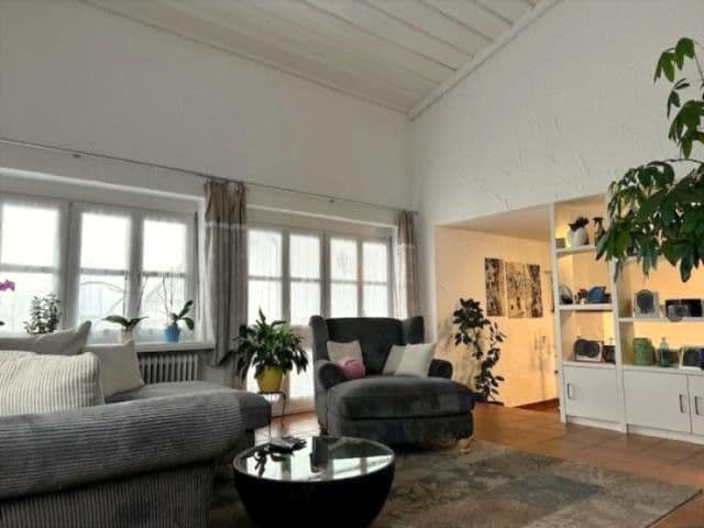 Prodej domu 274 m², pozemek 679 m², Nandlstadt, Bavorsko Prodej domu 274 m², pozemek 679 m², Nandlstadt, Bavorsko