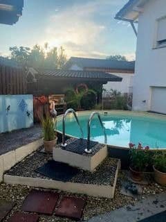 Prodej domu 274 m², pozemek 679 m², Nandlstadt, Bavorsko Prodej domu 274 m², pozemek 679 m², Nandlstadt, Bavorsko