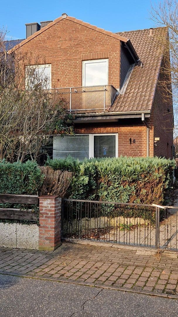 Prodej domu 98 m², pozemek 285 m², Plön, Šlesvicko-Holštýnsko Prodej domu 98 m², pozemek 285 m², Plön, Šlesvicko-Holštýnsko