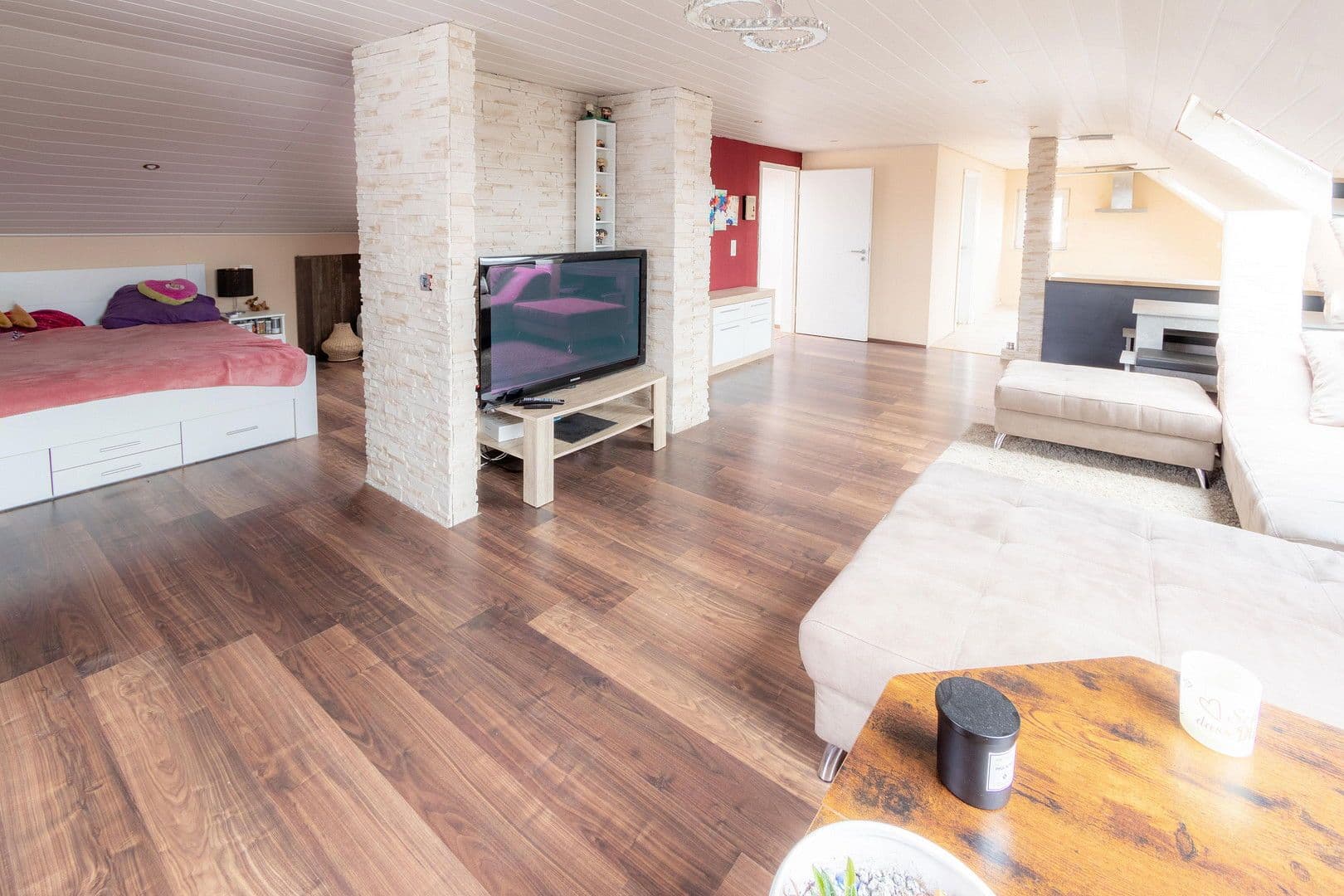 Prodej domu 138 m², pozemek 762 m², Nauort, Porýní-Falc Prodej domu 138 m², pozemek 762 m², Nauort, Porýní-Falc