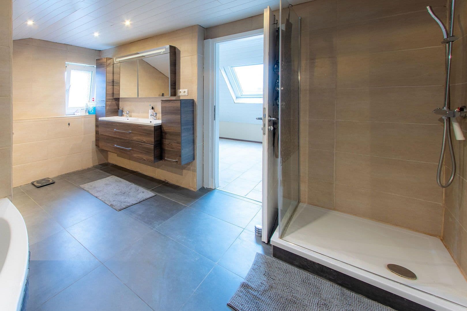 Prodej domu 138 m², pozemek 762 m², Nauort, Porýní-Falc Prodej domu 138 m², pozemek 762 m², Nauort, Porýní-Falc