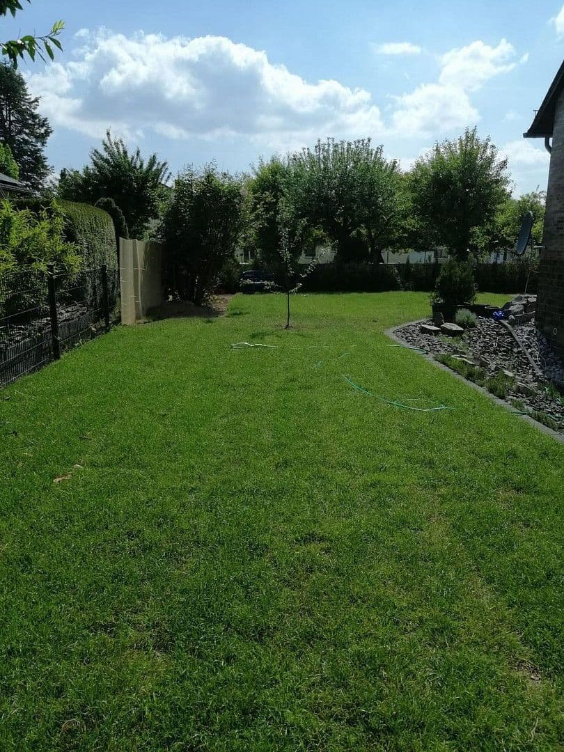 Prodej domu 138 m², pozemek 762 m², Nauort, Porýní-Falc Prodej domu 138 m², pozemek 762 m², Nauort, Porýní-Falc