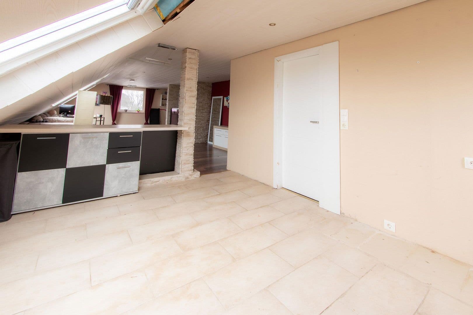 Prodej domu 138 m², pozemek 762 m², Nauort, Porýní-Falc Prodej domu 138 m², pozemek 762 m², Nauort, Porýní-Falc