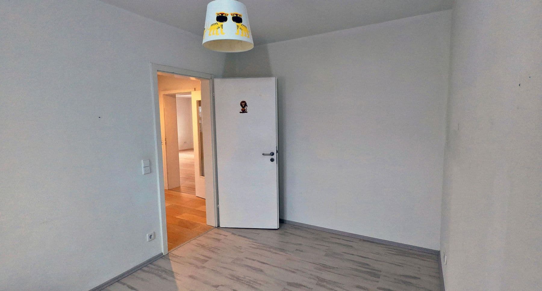Prodej bytu 4+1 93 m², Kornwestheim, Bádensko-Württembersko Prodej bytu 4+1 93 m², Kornwestheim, Bádensko-Württembersko