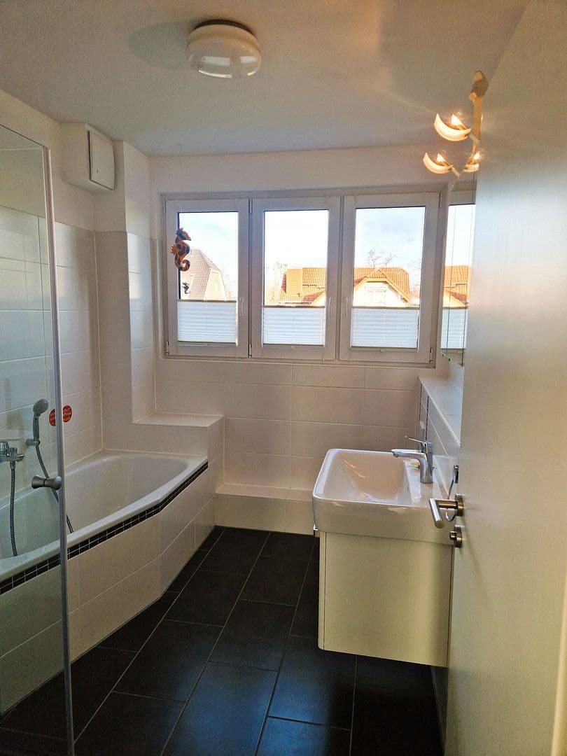 Prodej domu 153 m², pozemek 183 m², Berlin, Berlín Prodej domu 153 m², pozemek 183 m², Berlin, Berlín