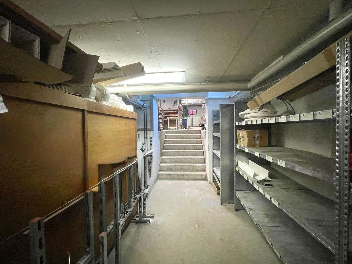 Pronájem kanceláře 155 m², Brettergartenstraße 57, Nürnberg, Bavorsko Pronájem kanceláře 155 m², Brettergartenstraße 57, Nürnberg, Bavorsko