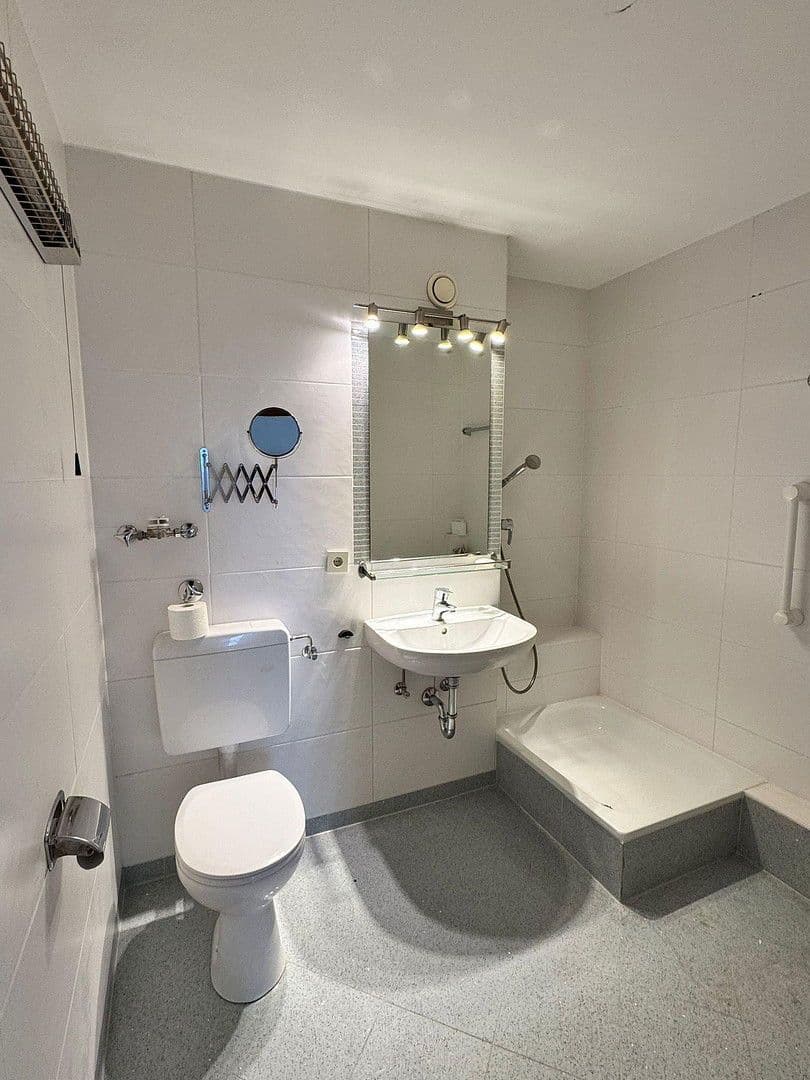 Prodej bytu 1+kk 63 m², Theodor-Heuss-Str. 40, Oberschleissheim, Bavorsko Prodej bytu 1+kk 63 m², Theodor-Heuss-Str. 40, Oberschleissheim, Bavorsko