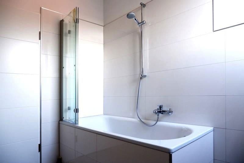 Pronájem bytu 2+1 49 m², Rathausufer 18, Düsseldorf, Severní Porýní-Vestfálsko Pronájem bytu 2+1 49 m², Rathausufer 18, Düsseldorf, Severní Porýní-Vestfálsko