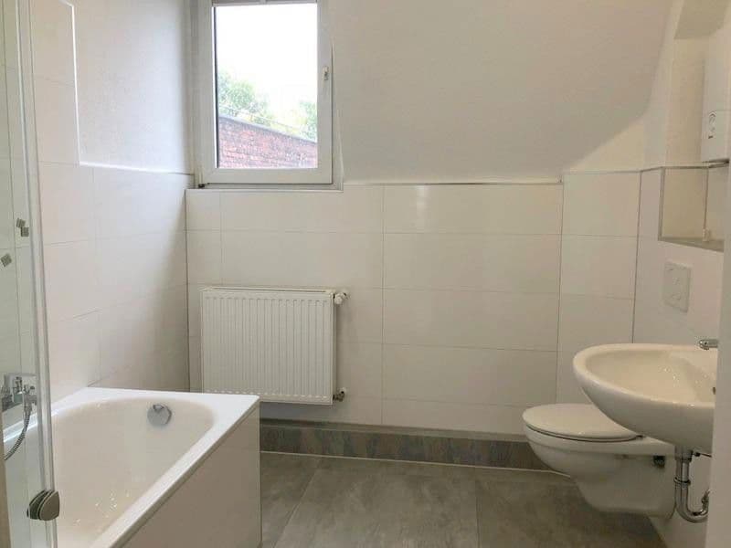 Pronájem bytu 2+1 49 m², Rathausufer 18, Düsseldorf, Severní Porýní-Vestfálsko Pronájem bytu 2+1 49 m², Rathausufer 18, Düsseldorf, Severní Porýní-Vestfálsko