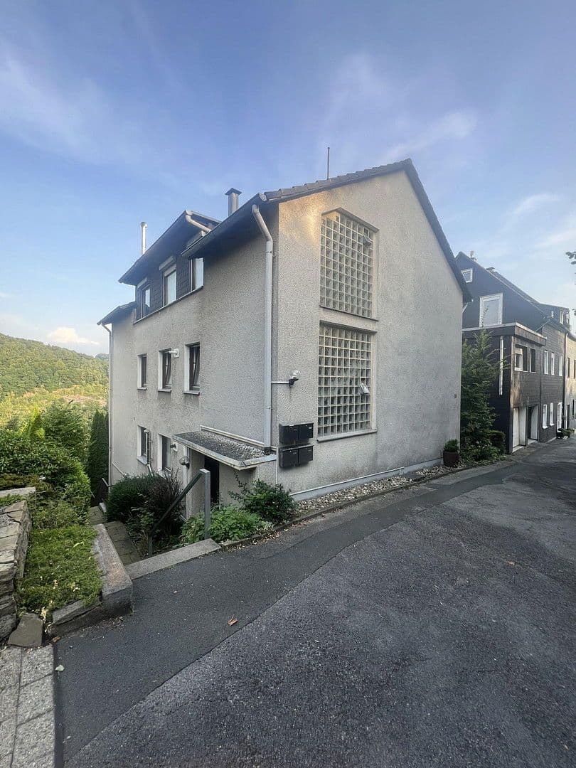 Prodej bytu 3+1 95 m², Gevelsberg, Severní Porýní-Vestfálsko Prodej bytu 3+1 95 m², Gevelsberg, Severní Porýní-Vestfálsko