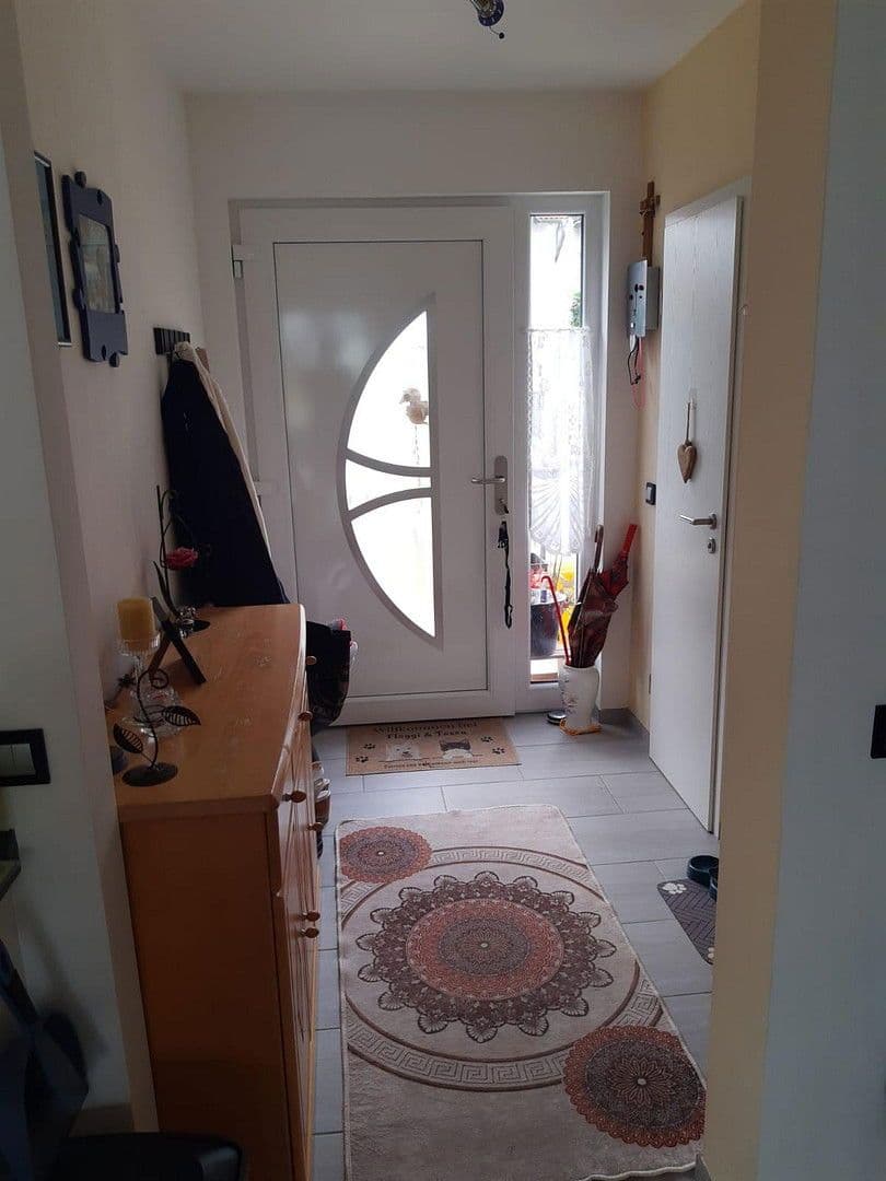 Prodej domu 79 m², pozemek 201 m², Flörsheim, Hessen Prodej domu 79 m², pozemek 201 m², Flörsheim, Hessen