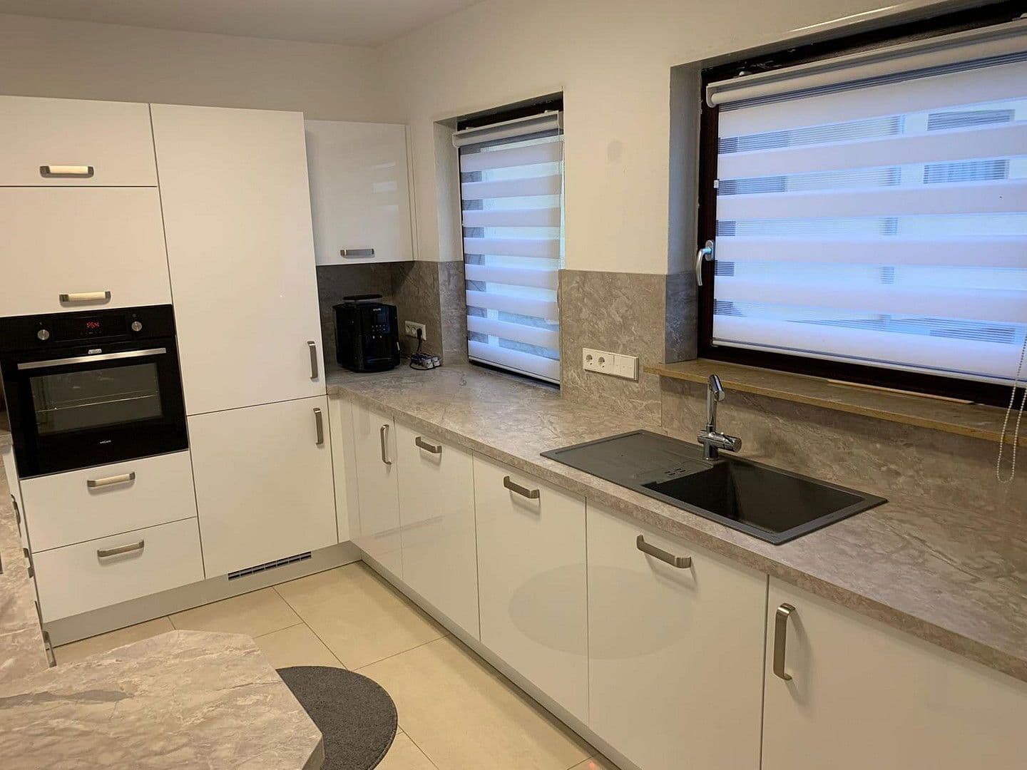 Pronájem bytu 3+kk 98 m², Leonberg, Bádensko-Württembersko Pronájem bytu 3+kk 98 m², Leonberg, Bádensko-Württembersko