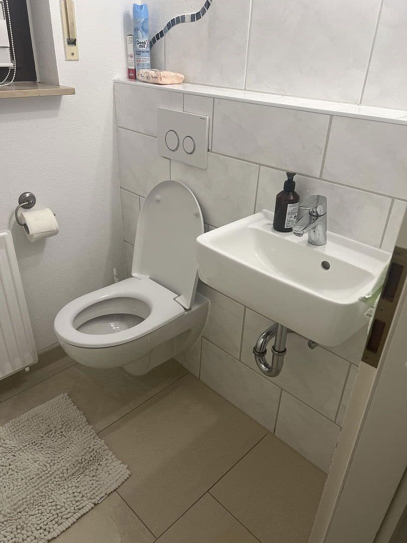 Pronájem bytu 3+kk 98 m², Leonberg, Bádensko-Württembersko Pronájem bytu 3+kk 98 m², Leonberg, Bádensko-Württembersko