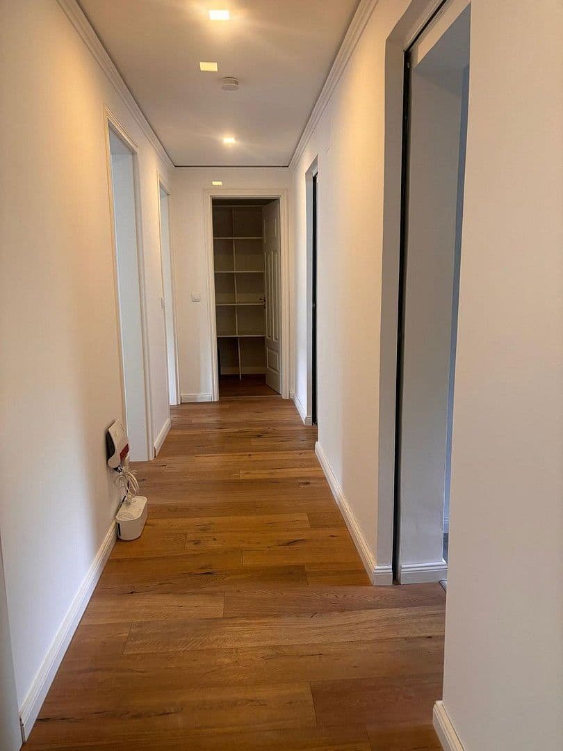 Pronájem bytu 3+1 75 m², München, Bavorsko Pronájem bytu 3+1 75 m², München, Bavorsko