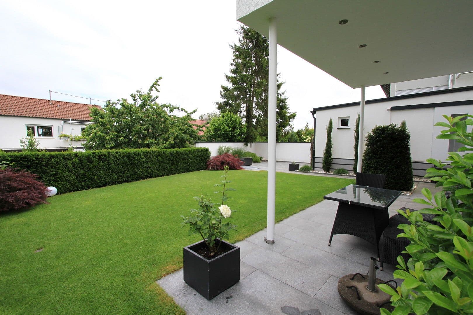 Pronájem bytu 4+kk 110 m², Leinfelden-Echterdingen, Bádensko-Württembersko Pronájem bytu 4+kk 110 m², Leinfelden-Echterdingen, Bádensko-Württembersko