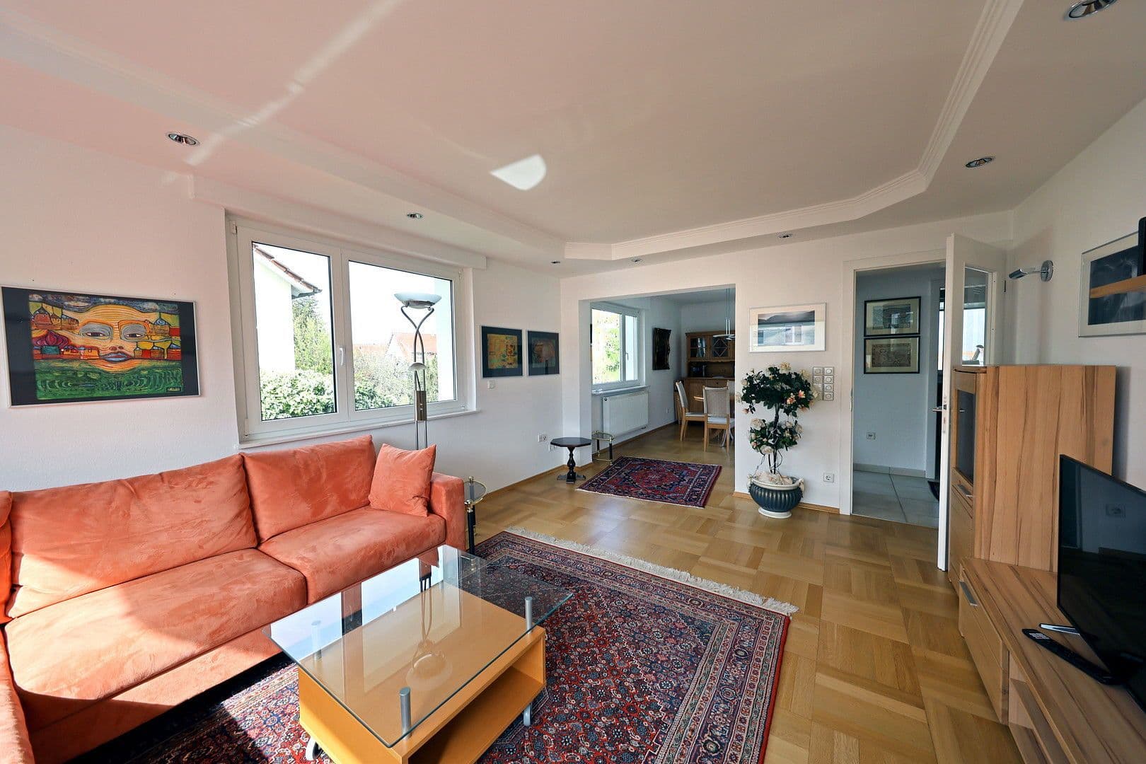 Pronájem bytu 4+kk 110 m², Leinfelden-Echterdingen, Bádensko-Württembersko Pronájem bytu 4+kk 110 m², Leinfelden-Echterdingen, Bádensko-Württembersko