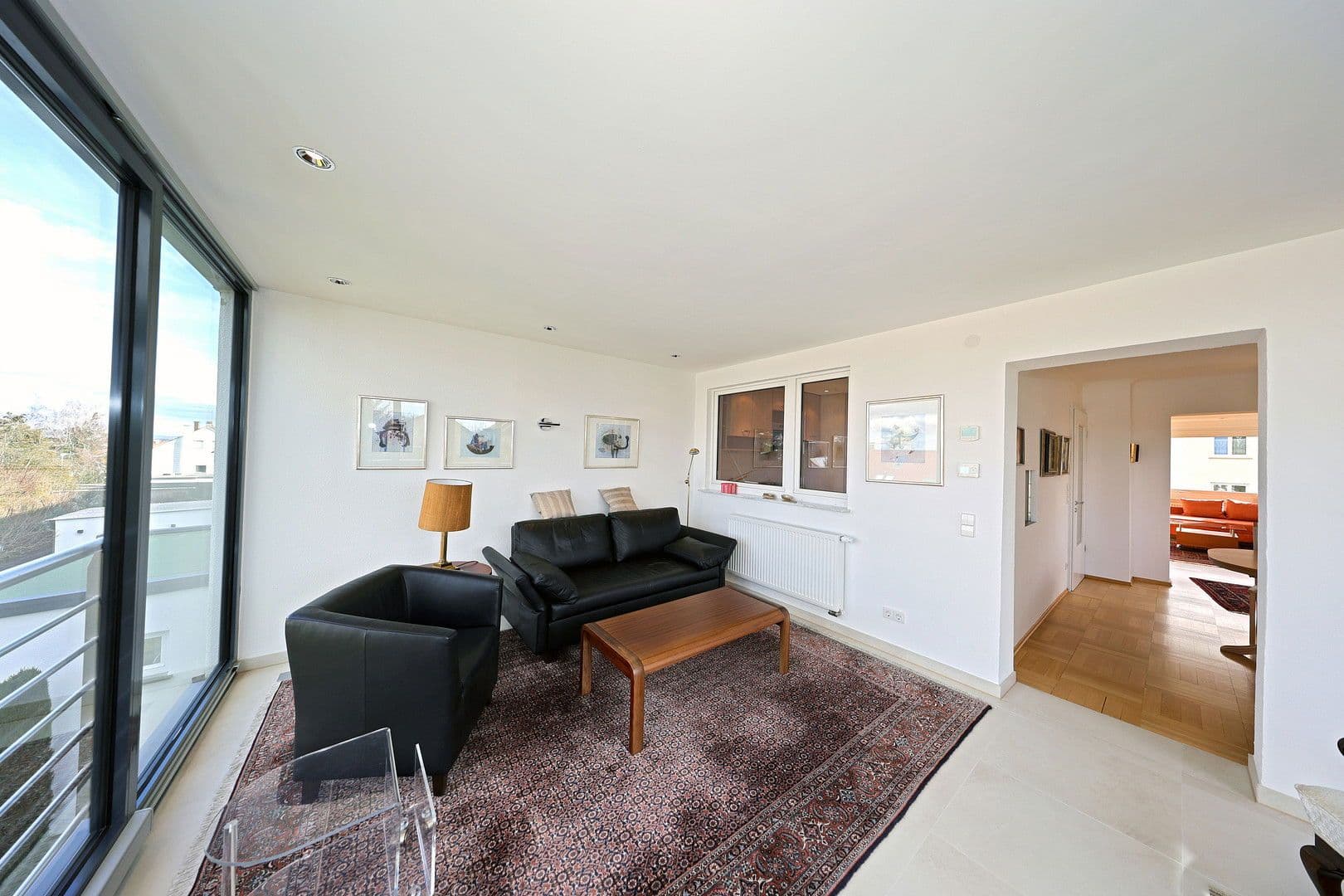 Pronájem bytu 4+kk 110 m², Leinfelden-Echterdingen, Bádensko-Württembersko Pronájem bytu 4+kk 110 m², Leinfelden-Echterdingen, Bádensko-Württembersko