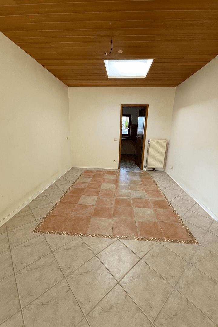 Prodej domu 197 m², pozemek 391 m², Bammental, Bádensko-Württembersko Prodej domu 197 m², pozemek 391 m², Bammental, Bádensko-Württembersko