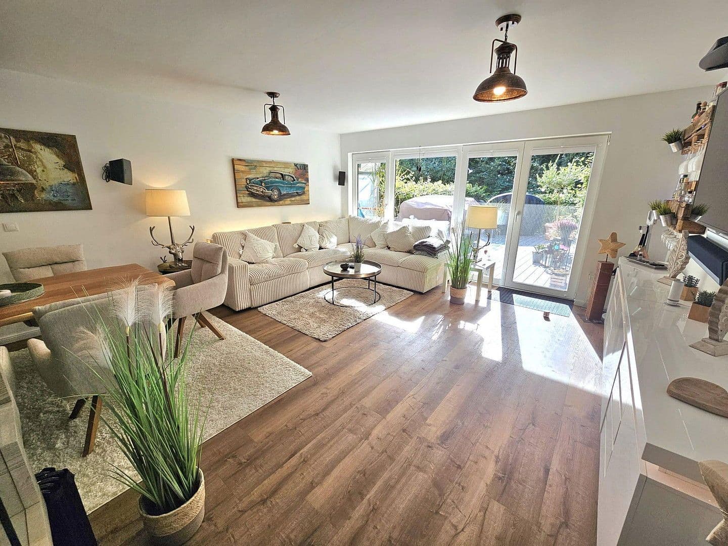 Prodej bytu 3+1 108 m², Hamburg, Hamburg Prodej bytu 3+1 108 m², Hamburg, Hamburg