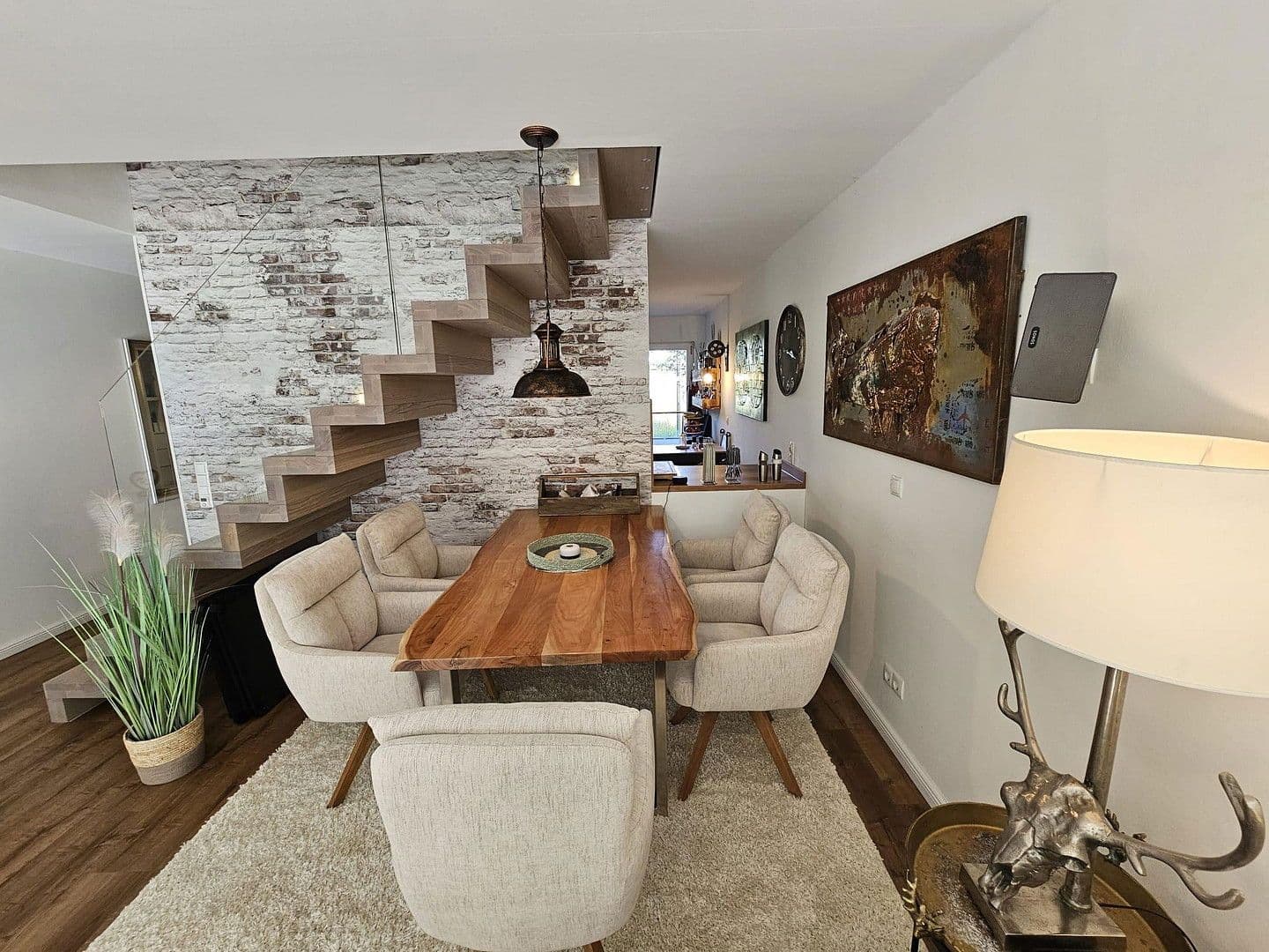 Prodej bytu 3+1 108 m², Hamburg, Hamburg Prodej bytu 3+1 108 m², Hamburg, Hamburg